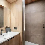 Apartment Renove Skis Aux Pieds Pour 7 Personnes - Fr-1-564-166 *