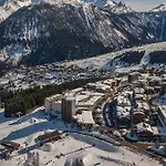 Appartement Rénové Skis Aux Pieds Pour 7 Personnes - Fr-1-564-166 Courchevel